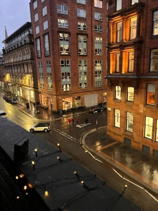 Trendy One Bedroom Apartment Glasgow Exterior photo