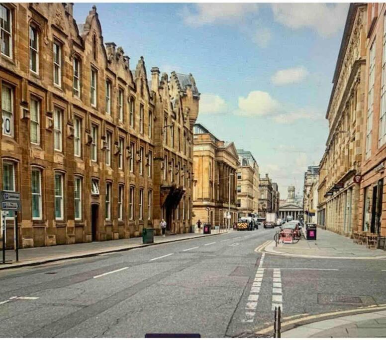 Trendy One Bedroom Apartment Glasgow Exterior photo